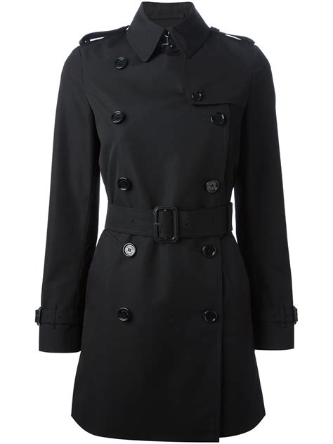 classic burberry trench coat women.